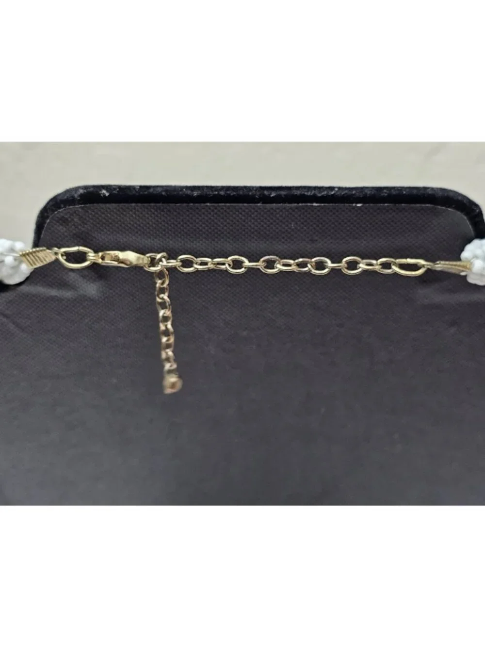 Unbranded beautiful vintage